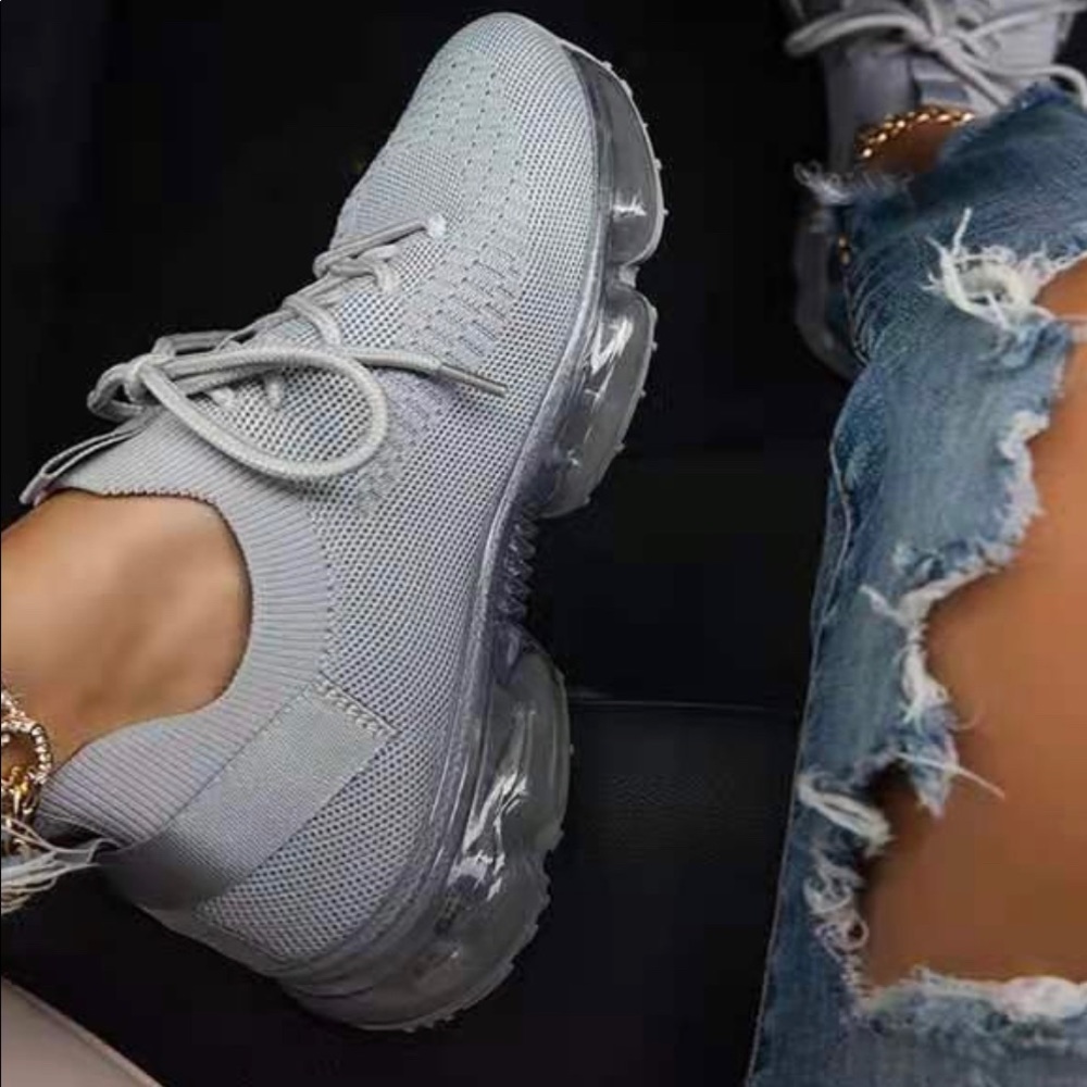 New Air Bubble Lace Up Slip On Sneaker